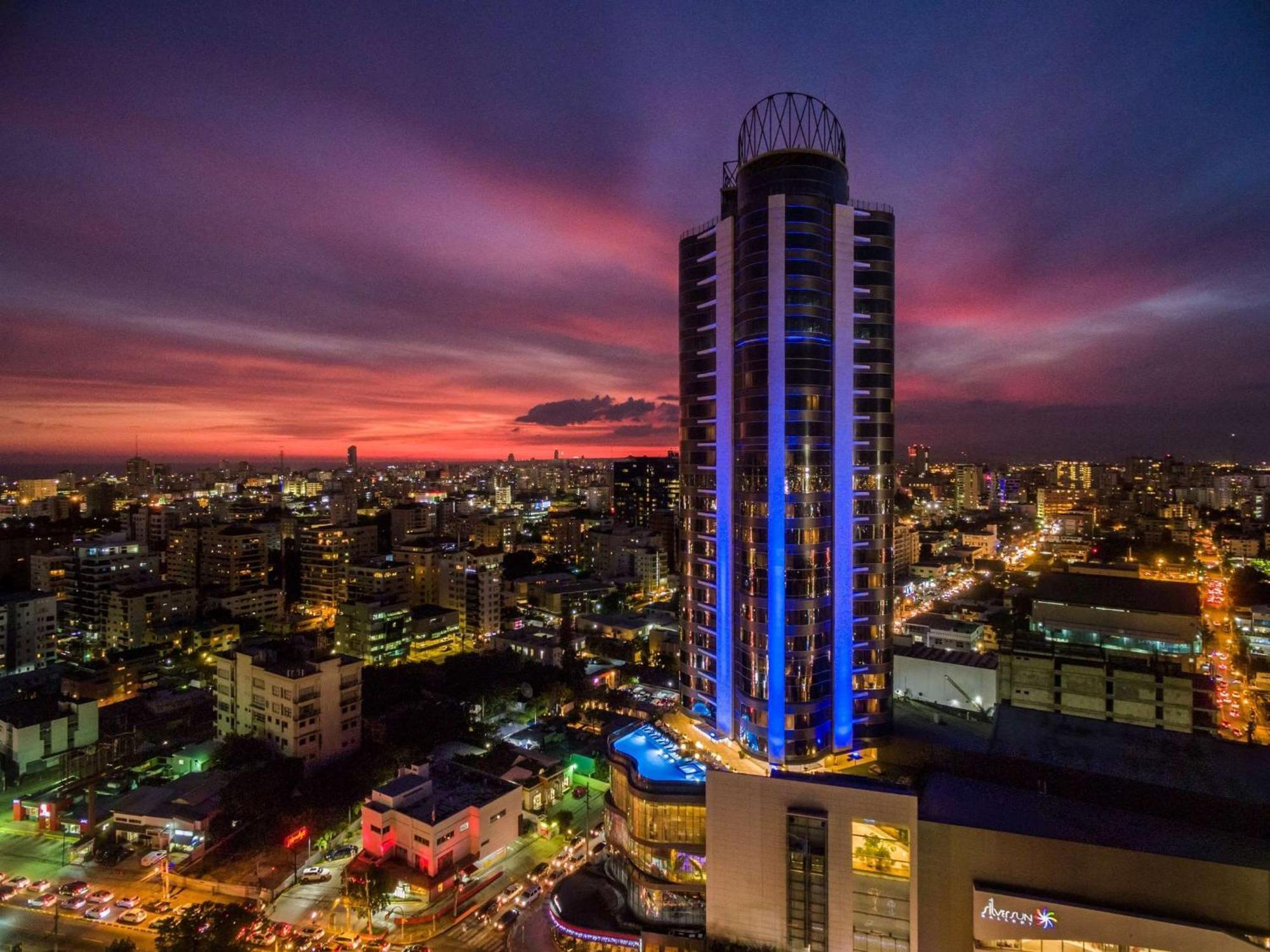Embassy Suites By Hilton Santo Domingo Exterior foto